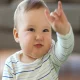با اشاره حرف زدن کودک