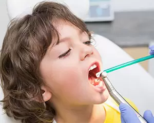 دندانپزشکی کودک دکتر فریدونی