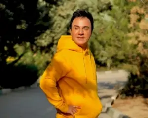 آهنگ پاشو