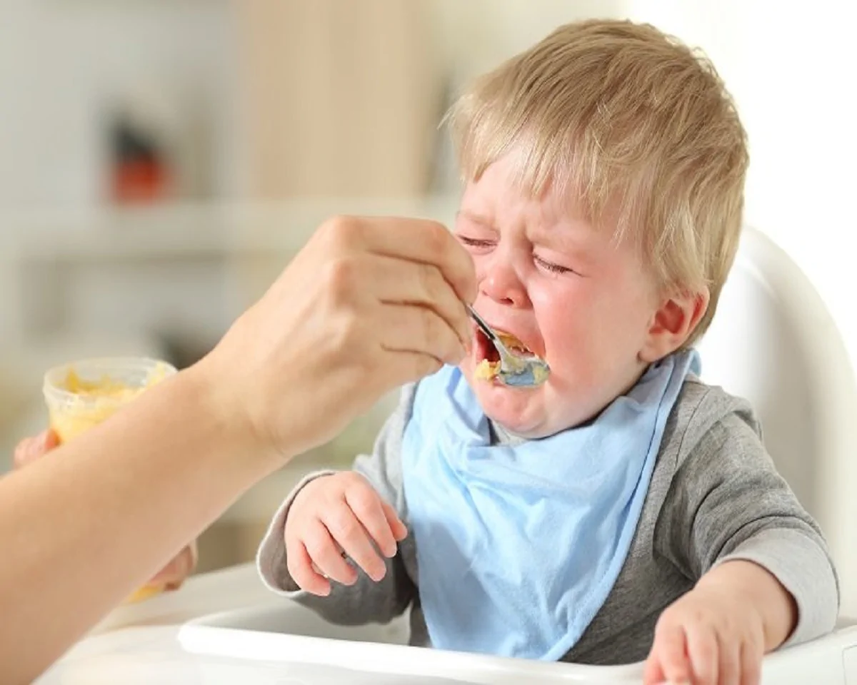علائم اختلال بلع کودک